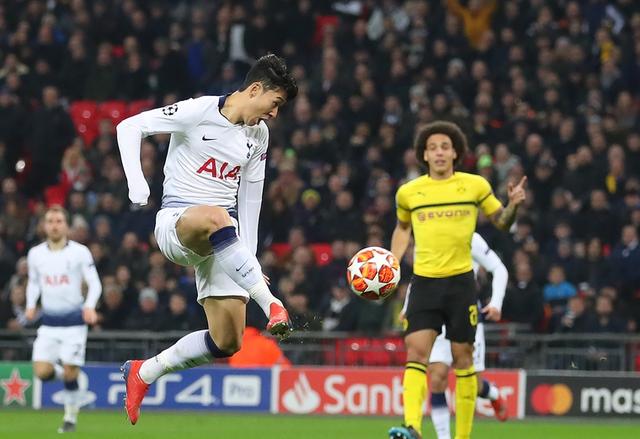  热刺孙兴慜千里走单骑，亚洲一哥再封神  