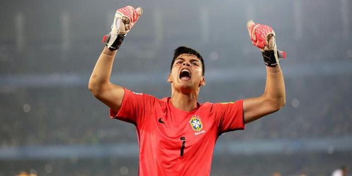  国际米兰年轻门将神扑，力保球门不失取关键分  